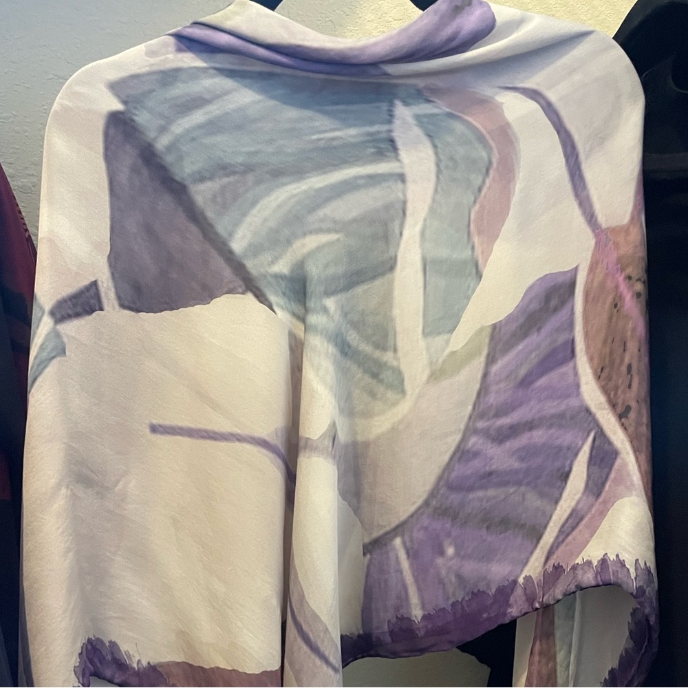 100% italian silk square hijab 150cm x 150cm beautiful material